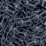 Нашивки на цветном атласе — изображение 2